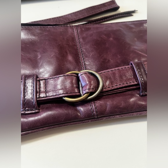 Elegant Dark Purple Pebbled Leather Clutch - Picture 2 of 11